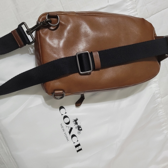 Mens Crossbody Coach - Picture 7 of 7